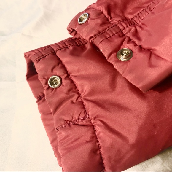 - Woman’s down coat. - Picture 7 of 8